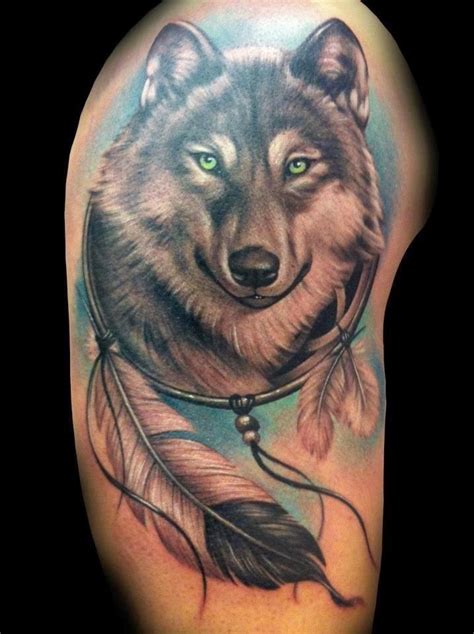 10 Meaningful Wolf Dreamcatcher Tattoo Designs