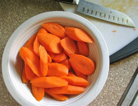 Delectably Mine: Pan-Roasted Carrots