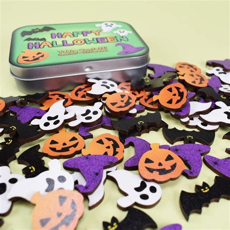 Products: Halloween Table Confetti