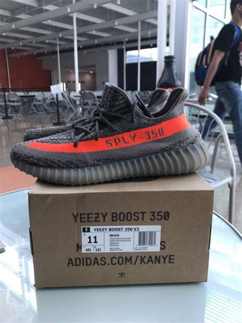 Yeezy Boost 350 V2 | Kixify Marketplace