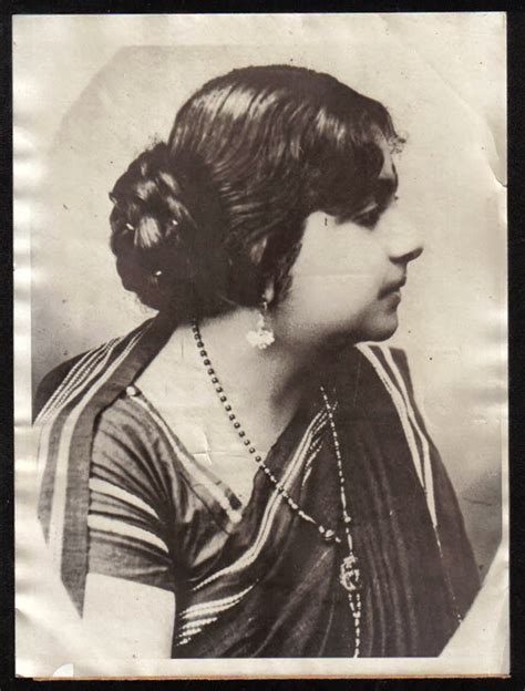 Kamaladevi Chattopadhyay, First Indian Woman Representative to Geneva Conference of Educators ...