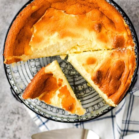 Easy Fromage Blanc Tart Recipe - The Gingered Whisk