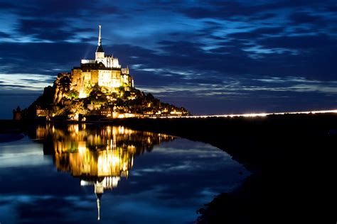 mont saint michel night view | Antonella Lattanzi | Flickr