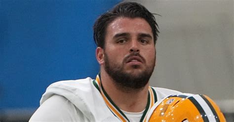 Packers OL Jon Runyan says NFL is calling offsides to 'phase out' QB sneaks