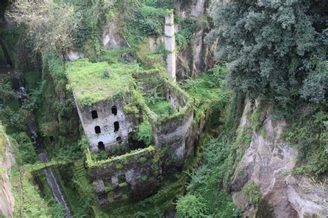 The abandoned 'Valley of the Mills' in Sorrento, Italy : reclaimedbynature