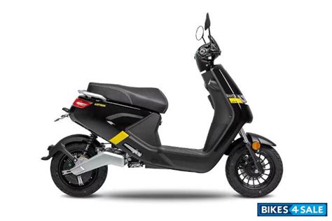 Motron Voltz Electric Scooter Price, Specs and Features - Bikes4Sale