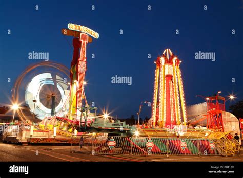 Carnival rides at 2009 Buccaneer Days Esquimalt British Columbia Stock ...