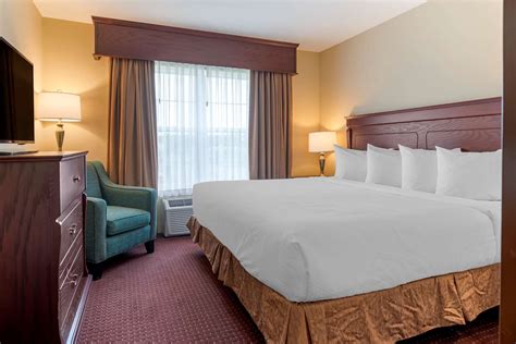 Best Western Plus Fredericton Hotel & Suites, NB - See Discounts