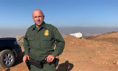 PHOTOS: Border Patrol agents showcase border wall in California ...