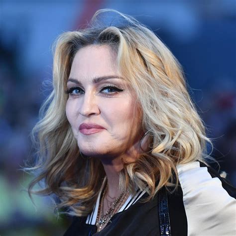 Madonna / Mensch Madonna Schonheitschirurgin Erklart Was Mit Ihrem Gesicht Alles Passiert Ist ...