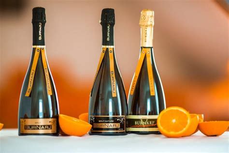 World's first authentic orange sparkling wine, trend toward more ...