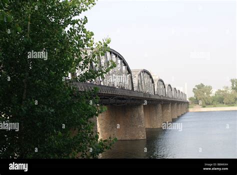 Bridge over taedong river in Pyongyang North Korea Stock Photo - Alamy