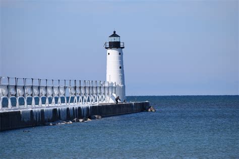 Manistee, MI Ligthhouse | Lighthouse, Beacon of light, Ocean