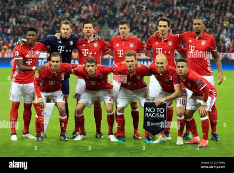 Bayern Munich Team group Stock Photo - Alamy