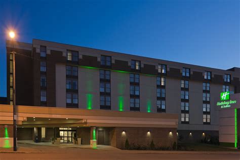 HOLIDAY INN HOTEL & SUITES MANSFIELD - CONFERENCE CENTER $80 ($̶1̶0̶3̶ ...