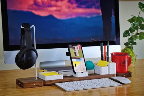 10 Useful Office Desk Gadgets To Make Your Life Easier - Richannel