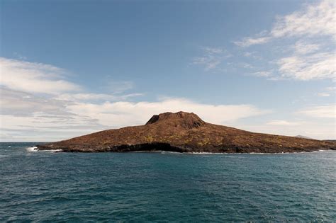 Isla Santiago, Galapagos Islands | Cruiseget.com