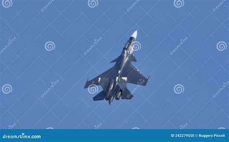 Super-maneuverable Russian Military Plane Performs Combat Maneuvers in Flight Editorial Image ...