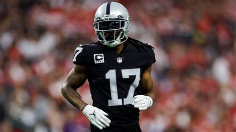 Davante Adams wants to 'continue' with Raiders, would like to be kept ...