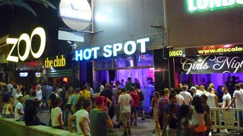 Nightlife in Lloret de Mar, Costa Brava, Spain - YouTube