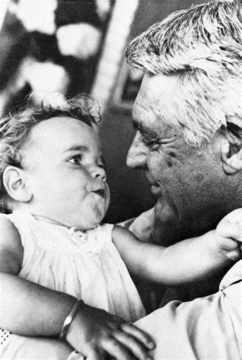 Cary Grant with his baby daughter Jennifer - 1966 | Cary grant, Cary grant daughter, Old movie stars