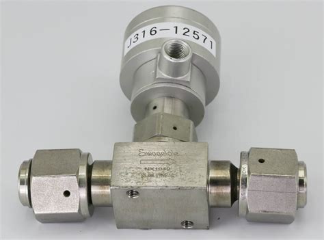 12571 SWAGELOK BELLOWS SEALED VALVE, ½" FVCR SS-8BK-V19VP-1C - J316Gallery