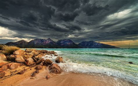 Coles Bay in Freycinet National Park, Tasmania, Australia - WindowsCenter.nl