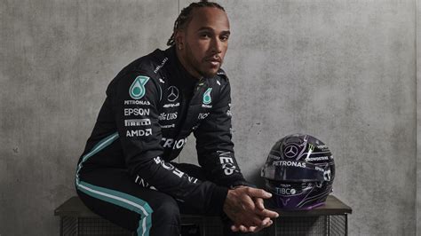 Mercedes unveil car for Lewis Hamilton’s record-breaking eighth F1 ...