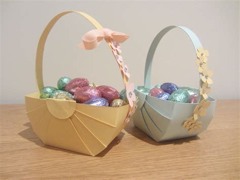 Easter Basket Papercraft Tutoral