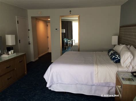 Walt Disney World Swan Renovated Room October 2014 Photos - AllEars.Net