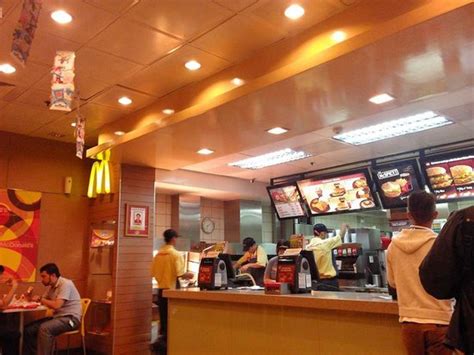 MCDONALD'S JAKA, Makati - Restaurangomdömen och bilder