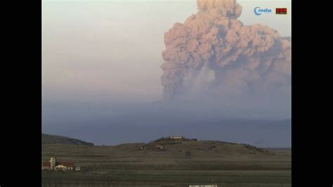 LIVE Iceland Webcam: 3rd Eruption footage of Eyjafjallajökull Volcanic ...