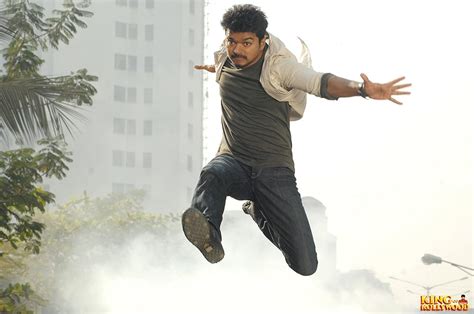 Thuppakki (2012)