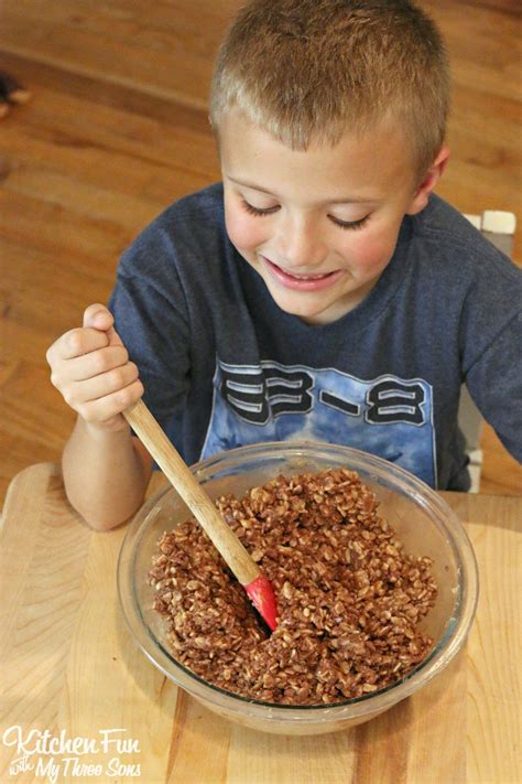 Reese's Cookies - No Bake Peanut Butter & Chocolate Rice Krispies ...