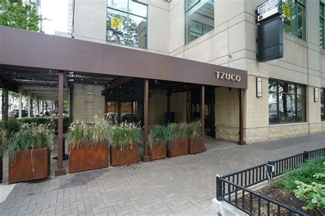 Inside Tzuco, Star Chef Carlos Gaytán’s Triumphant Return to Chicago - Eater Chicago