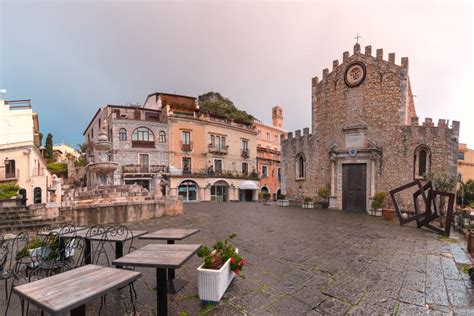 Piazza Duomo in Taormina, Sicily, Italy Stock Photo - Image of city, italian: 144783498