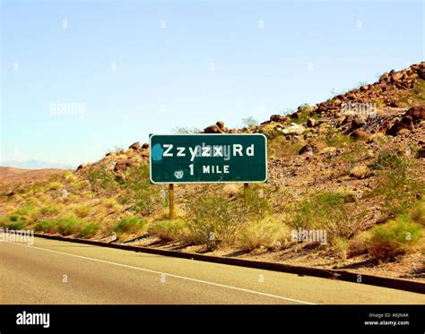 Zzyzx road in California Interstate 15 Stock Photo - Alamy