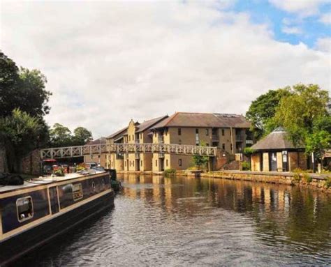 The Lancaster Canal - Lancaster Canal Boat Hire & Holidays