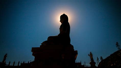 What is Enlightenment? | Buddhism A–Z