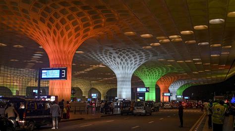 Mumbai Airport records 32% growth in passenger volume to 42 lakh in Aug - The Hindu