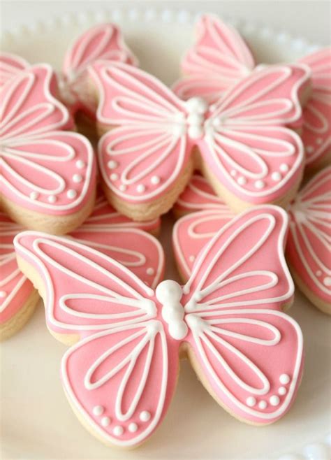 Pink Butterfly Cookies - Creating an Invisible Outline with Royal Ici