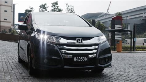 Honda Odyssey Review: The Whole Package