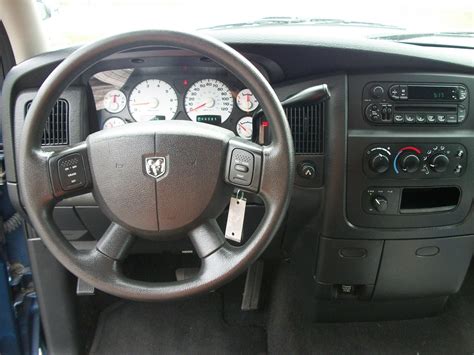 2004 Dodge Ram Pickup 1500 - Interior Pictures - CarGurus