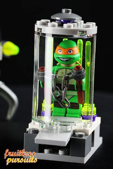 Fruitless Pursuits: Review: Lego TMNT - Kraang Lab Escape!