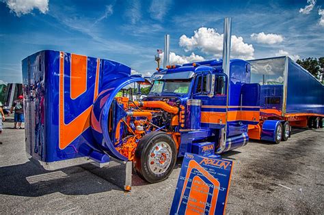 2013-75 Chrome Shop Semi Truck Show, Wildwood, Fla. - BackCountryBound