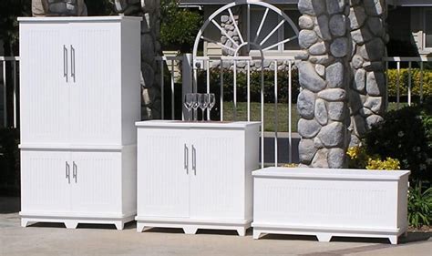 5 Easy Outdoor Storage Cabinet Ideas: How to Build Your Own