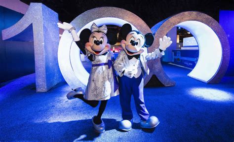 【海外ディズニー】史上最大のセレブレーション「Disney 100 Years of Wonder」が年始にスタート！カリフォルニア ディズニーランド・リゾートが祝祭の中心パークに ...