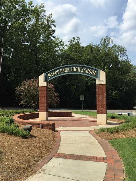 Myers Park High School (Charlotte, North Carolina, USA) - apply, prices, reviews | Smapse