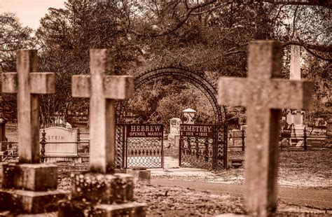 Photo Gallery – Oakdale Cemetery