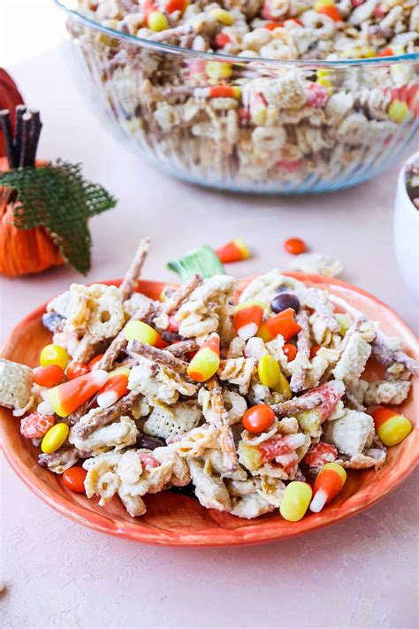 The Best Ever Halloween Chex Mix - Tipps in the Kitch